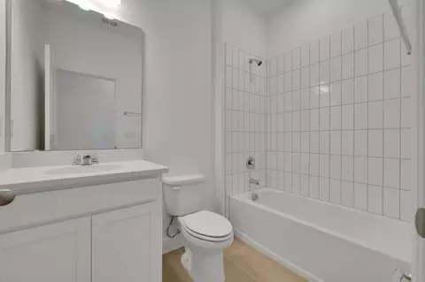 Bath - 4500 Firefly Ln, Saint Cloud, FL 34772 photo 5 of 6
