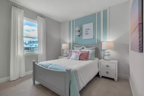Bedroom - 5468 Colinas Verde Dr, Milton, FL 32570 photo 6 of 6