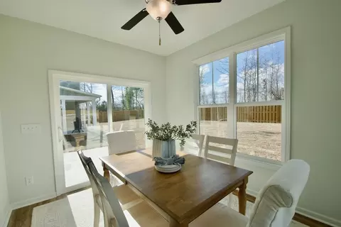 Dining - Edens Lane, Hampstead, NC 28443 photo 2 of 2