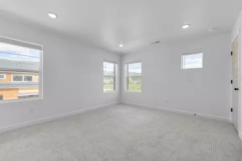 Bedroom - 3043 Clover Ct, Francis, UT 84036 photo 6 of 10
