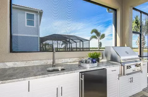 Kitchen - 10025 Hammock Brook Dr, Parrish, FL 34219 photo 1 of 5