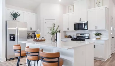 Kitchen - 4420 Blossom Ave, Springdale, AR 72764 photo 1 of 3
