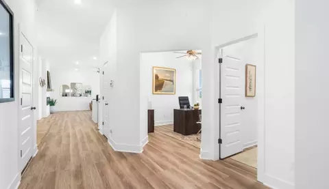 Entry Way - 4420 Blossom Ave, Springdale, AR 72764 photo 1 of 3
