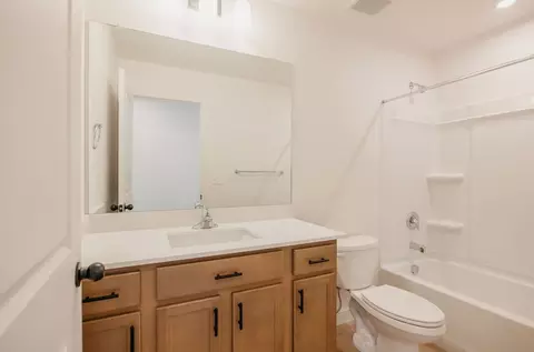 Bath - 3643 N Eagle Meadows Dr #313, Eagle Mountain, UT 84005 photo 2 of 7