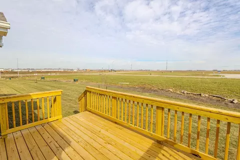 Exterior - Fairfield Dr, Ankeny, IA 50023 photo 7 of 7