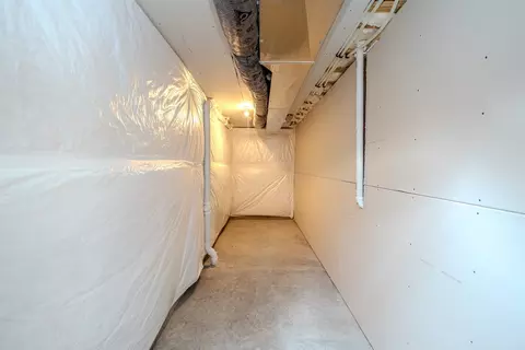 Entry Way - Fairfield Dr, Ankeny, IA 50023 photo 2 of 2