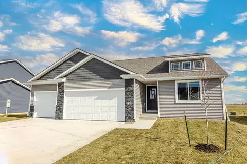 Exterior - Fairfield Dr, Ankeny, IA 50023 photo 2 of 7