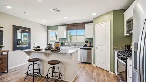 Kitchen - 31136 Maple Bark Dr, Winchester, CA 92596 photo 1 of 2