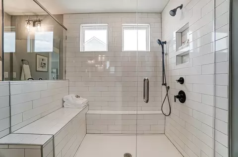 Bath - 215 Silk Oak Dr, Moncks Corner, SC 29461 photo 4 of 11