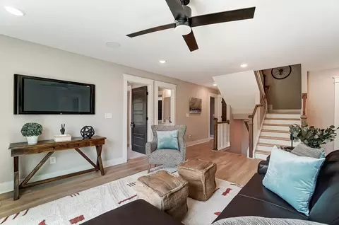 Entry Way - 215 Silk Oak Dr, Moncks Corner, SC 29461 photo 6 of 9