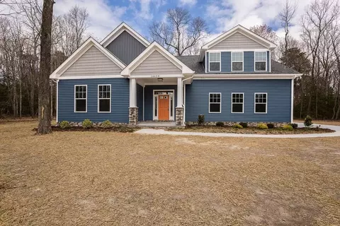 Exterior - 234 Hall Rd, Hampton, VA 23664 photo 3 of 22