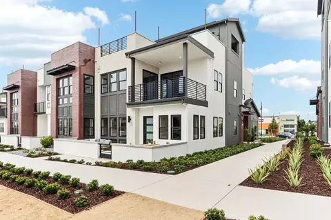 121 10th St, Marina, CA 93933