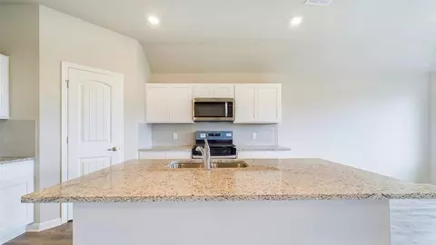 Kitchen - 208 Eagle Heights Dr, Duson, LA 70529 photo 2 of 7