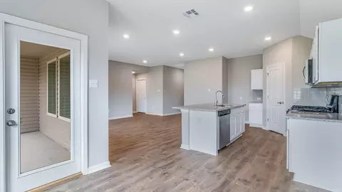 Entry Way - 208 Eagle Heights Dr, Duson, LA 70529 photo 2 of 4
