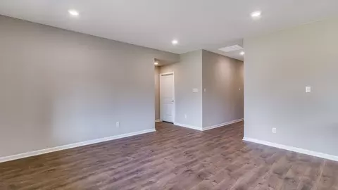 Living - 208 Eagle Heights Dr, Duson, LA 70529 photo 5 of 6