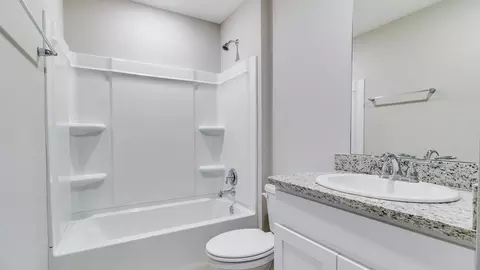 Bath - 208 Eagle Heights Dr, Duson, LA 70529 photo 6 of 7