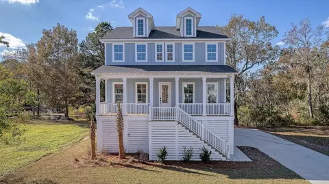 3919 Four Poles Park Dr, North Charleston, SC 29405