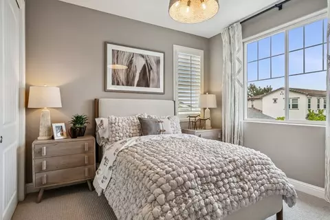 Bedroom - 2988 Bluffs Dr, Marina, CA 93933 photo 2 of 5