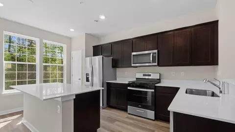 Kitchen - 719 Beadlilly Way, Joppa, MD 21085 photo 3 of 11