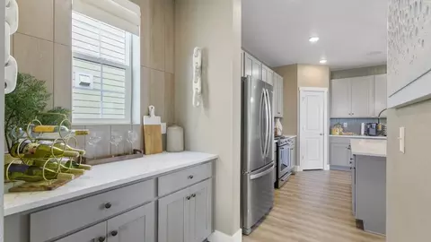 Entry Way - 24217 E 53rd Dr, Aurora, CO 80019 photo 3 of 5