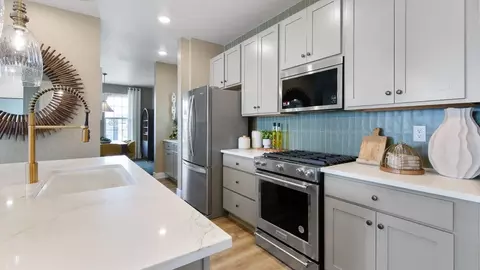 Kitchen - 24217 E 53rd Dr, Aurora, CO 80019 photo 3 of 7