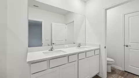 Bath - 8717 SW 46th Ter, Ocala, FL 34476 photo 4 of 5