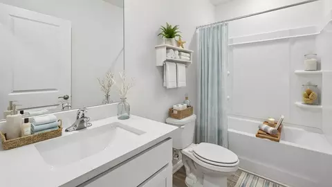 Bath - 8717 SW 46th Ter, Ocala, FL 34476 photo 2 of 5