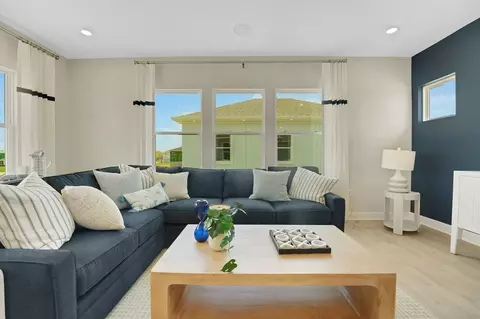Living - 10206 Pearson Ave, Orlando, FL 32827 photo 4 of 4