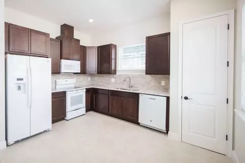 Kitchen - 10206 Pearson Ave, Orlando, FL 32827 photo 2 of 5