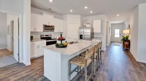 Kitchen - 23 Powell Pl, Byhalia, MS 38611 photo 3 of 14
