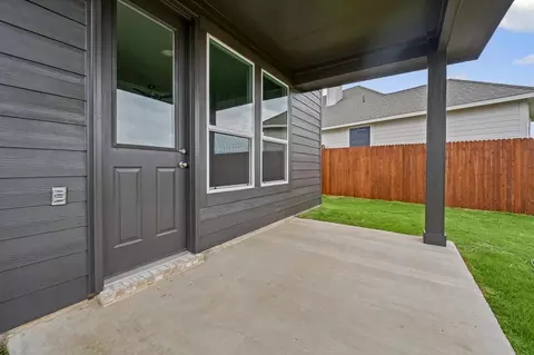 Exterior - 1205 Colca Dr, Springtown, TX 76082 photo 6 of 7