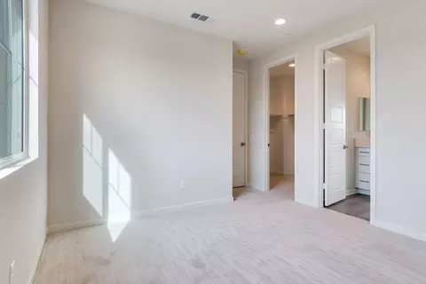 Bedroom - 6536 Canyon Oaks, Simi Valley, CA 93063 photo 5 of 10
