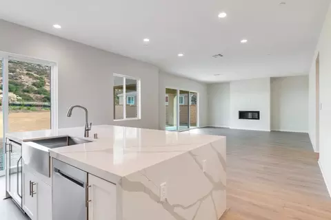 Living - 6536 Canyon Oaks, Simi Valley, CA 93063 photo 5 of 10