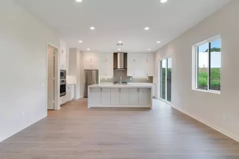 Living - 6536 Canyon Oaks, Simi Valley, CA 93063 photo 4 of 10