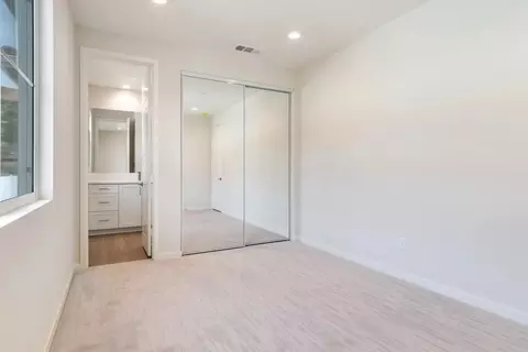 Bedroom - 6536 Canyon Oaks, Simi Valley, CA 93063 photo 9 of 10