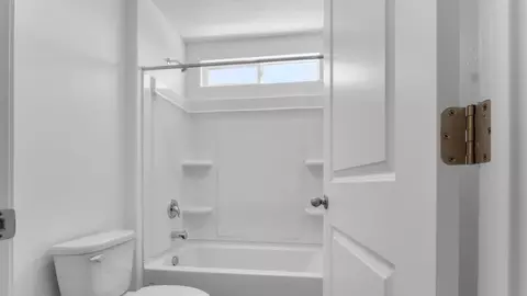 Entry Way - 718 N 1600 E, Salem, UT 84653 photo 3 of 7