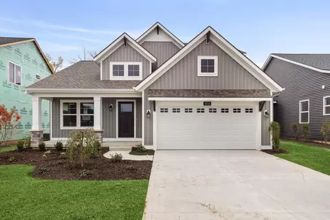 3105 Hollace Dr, Jenison, MI 49428