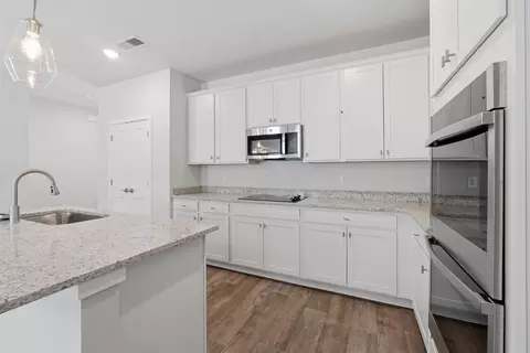 Kitchen - 121 Shenandoah Ln, Lagrange, GA 30241 photo 1 of 2