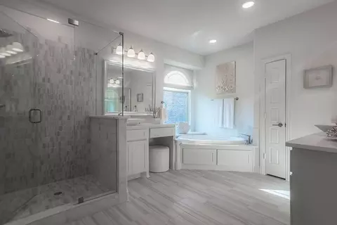 Bath - 1310 St Peter Ln, Prosper, TX 75078 photo 1 of 4