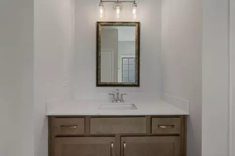 Bath - 426 Lakeview Way, Lagrange, GA 30241 photo 1 of 4