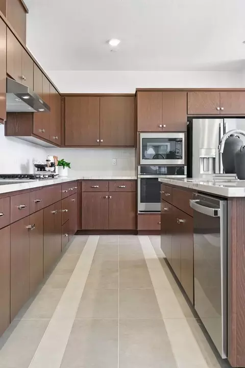 Kitchen - 1838 S Romesh St, Mountain House, CA 95391 photo 17 of 19
