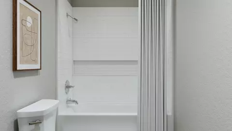Bath - 11210 Katzer Pl, Converse, TX 78109 photo 2 of 5