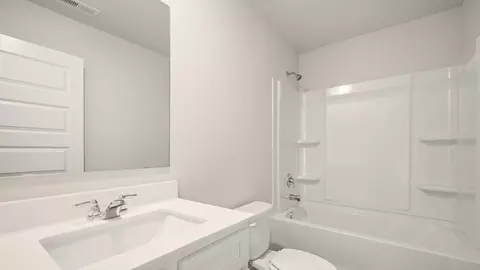 Bath - 11809 Conrad Cir, Hampton, GA 30228 photo 2 of 7