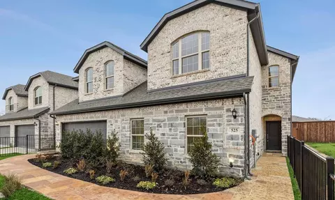 670 Sandiford Ct, Mansfield, TX 76063