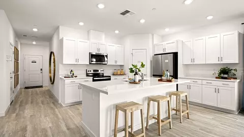Kitchen - 2538 Tish Tang Way, Redding, CA 96002 photo 2 of 2