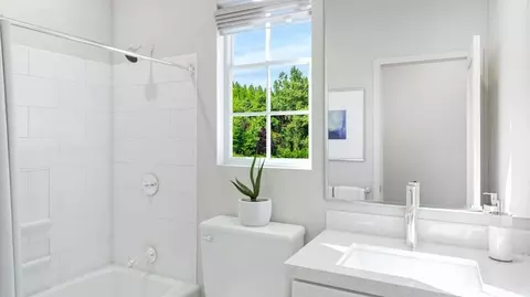 Bath - 6980 Constance Pl, Tracy, CA 95377 photo 4 of 5