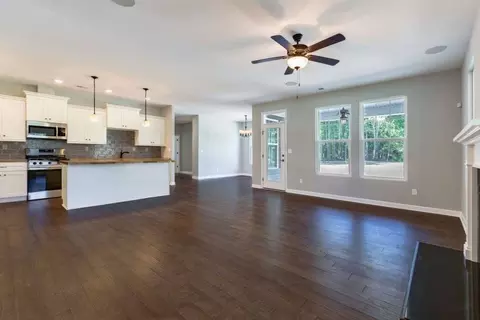 Living - Undisclosed, Chesapeake, VA 23322 photo 1 of 7