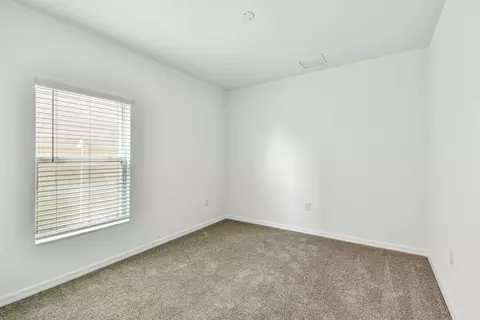 Bedroom - 13718 Chestnut Ridge Dr, Hudson, FL 34669 photo 2 of 9