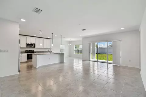 Living - 13718 Chestnut Ridge Dr, Hudson, FL 34669 photo 1 of 2
