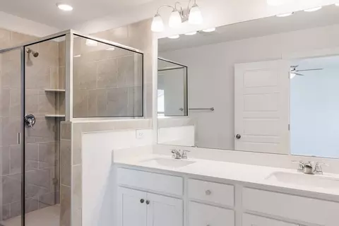 Bath - 129 Silver Pine Dr, Angier, NC 27501 photo 2 of 3